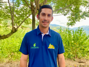 Diomar Contreras, avocado producer from the Afrucar association in El Carmen, Norte de Santander.